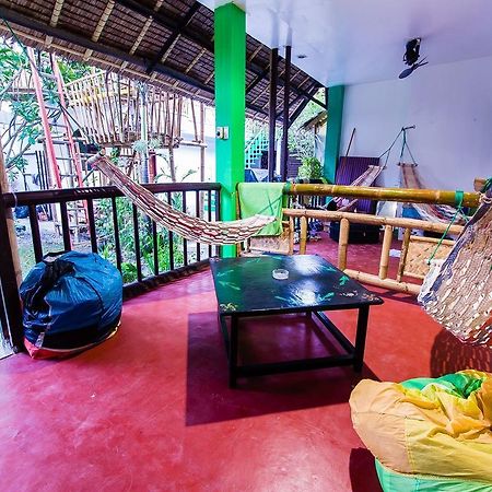 Balabag  Jeepney Hostel And Kite Resort מראה חיצוני תמונה