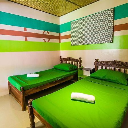 Balabag  Jeepney Hostel And Kite Resort מראה חיצוני תמונה