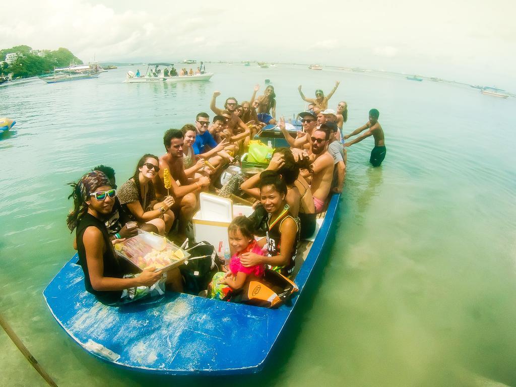Balabag  Jeepney Hostel And Kite Resort מראה חיצוני תמונה
