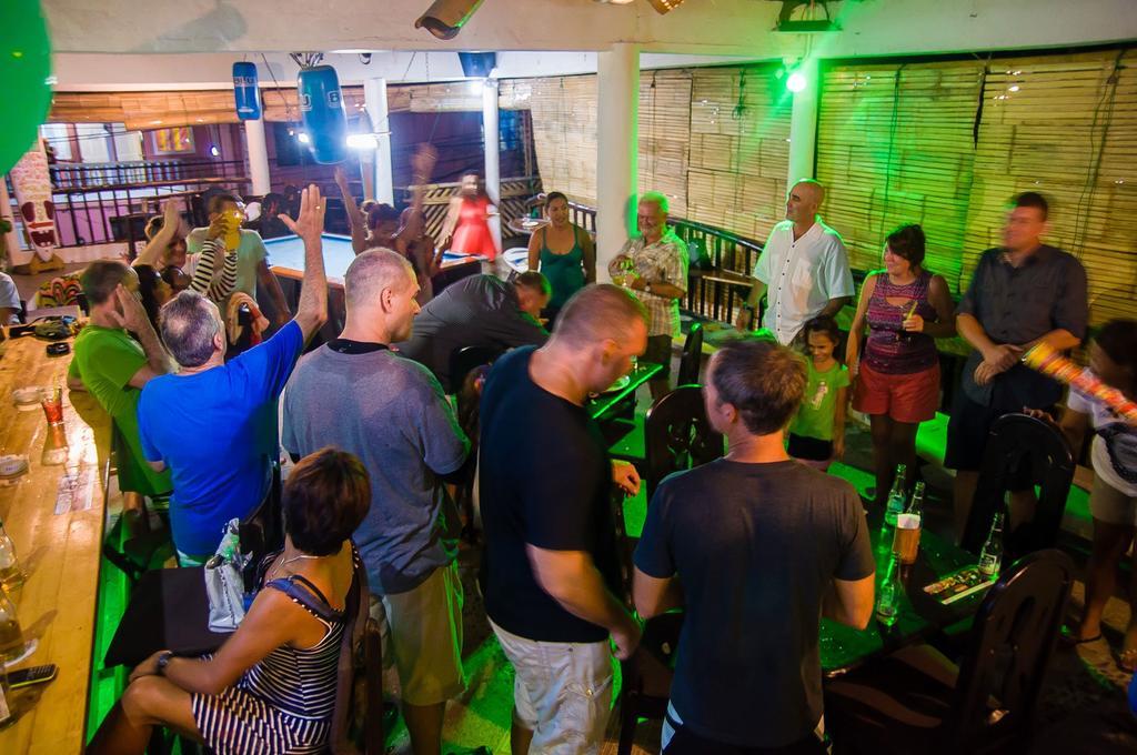 Balabag  Jeepney Hostel And Kite Resort מראה חיצוני תמונה