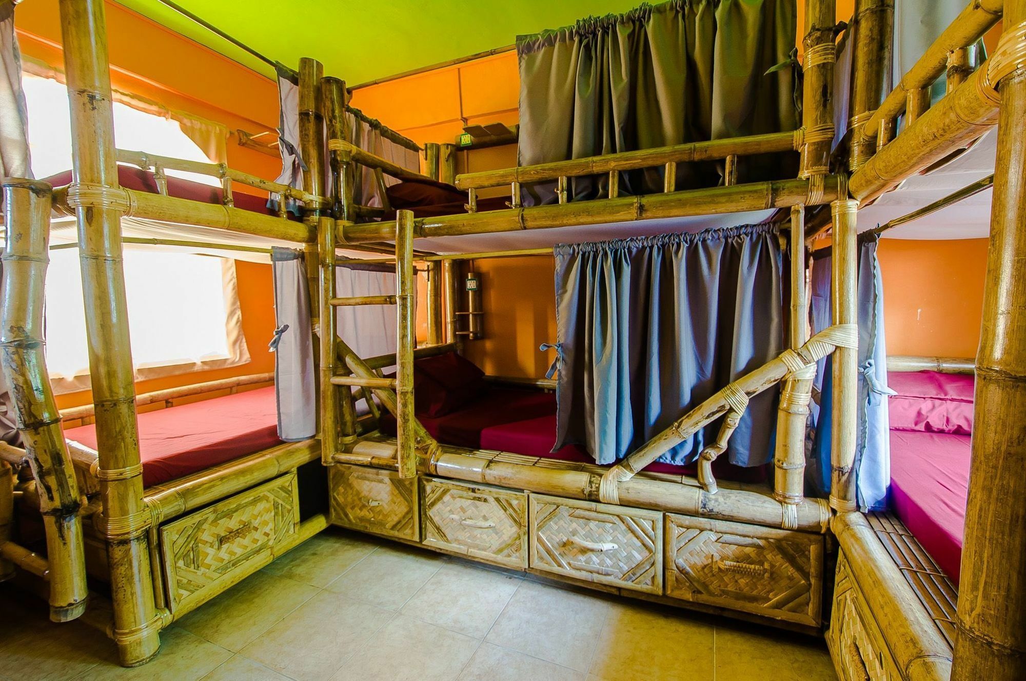 Balabag  Jeepney Hostel And Kite Resort מראה חיצוני תמונה